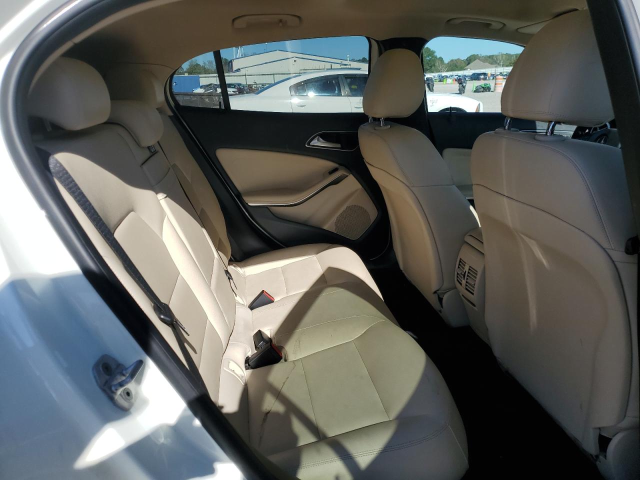 2015 Mercedes-Benz GLA-klasse - Image 10