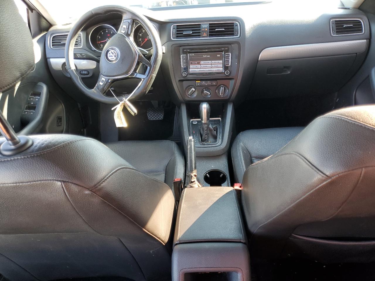 2015 Volkswagen Jetta - Image 8