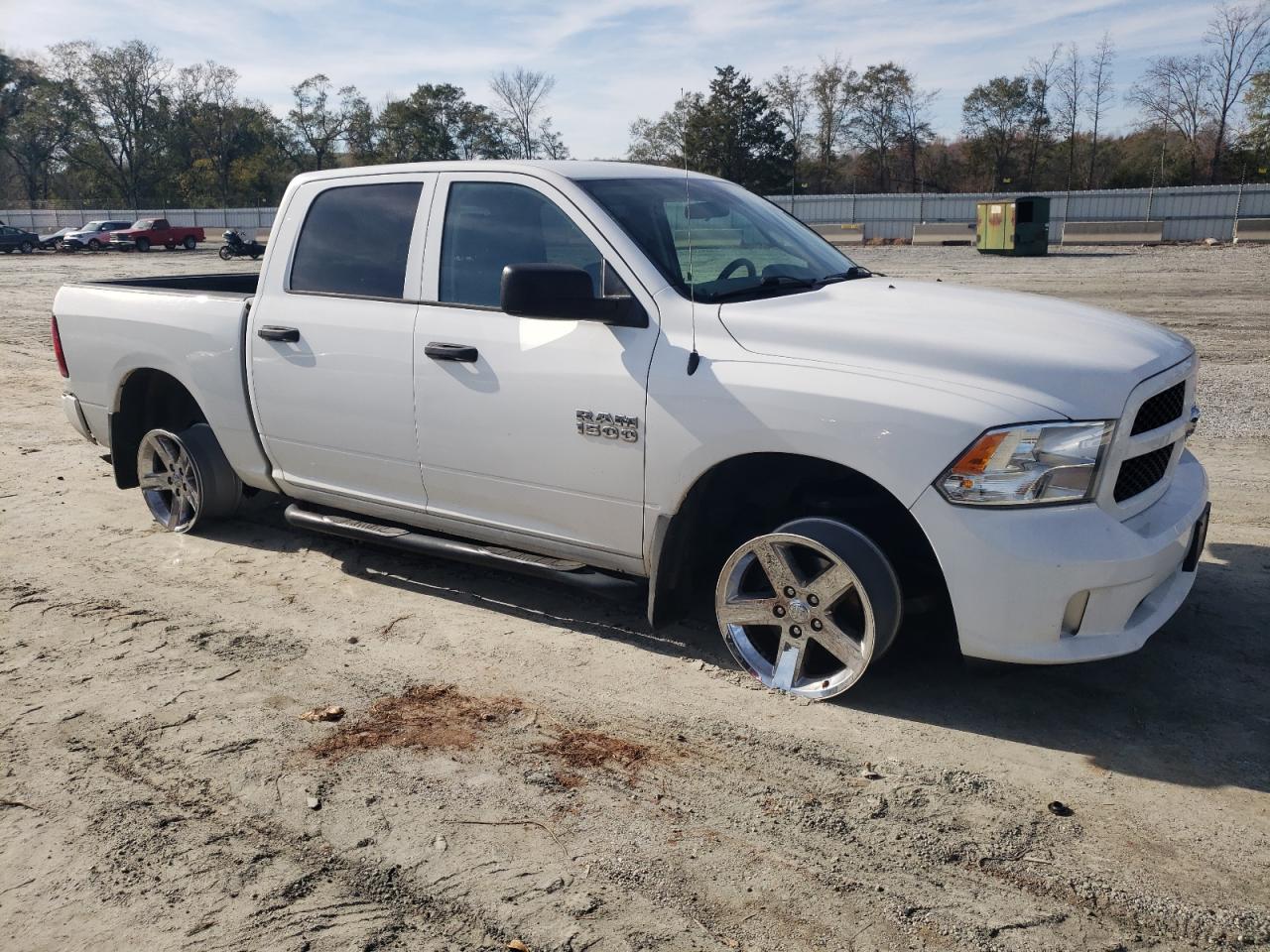 2017 RAM 1500 - Image 4