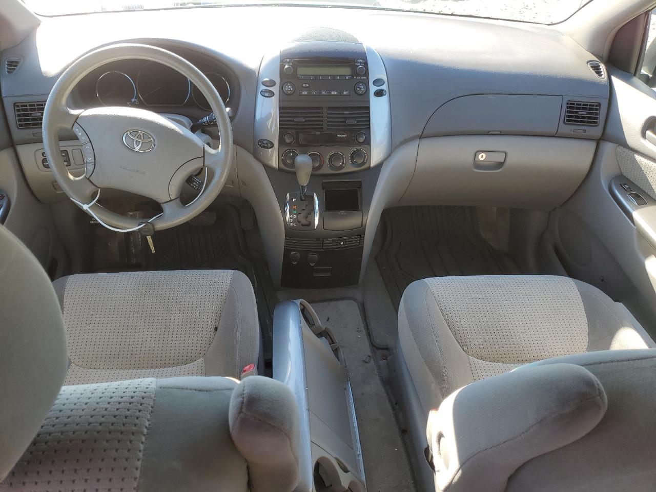 2006 Toyota Sienna - Image 8