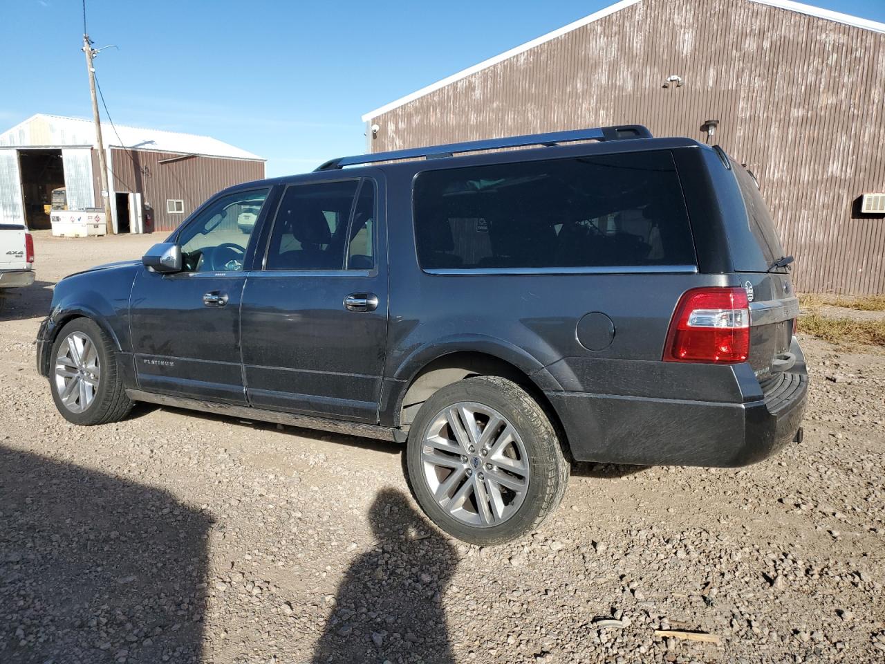 2017 Ford Expedition - Image 2