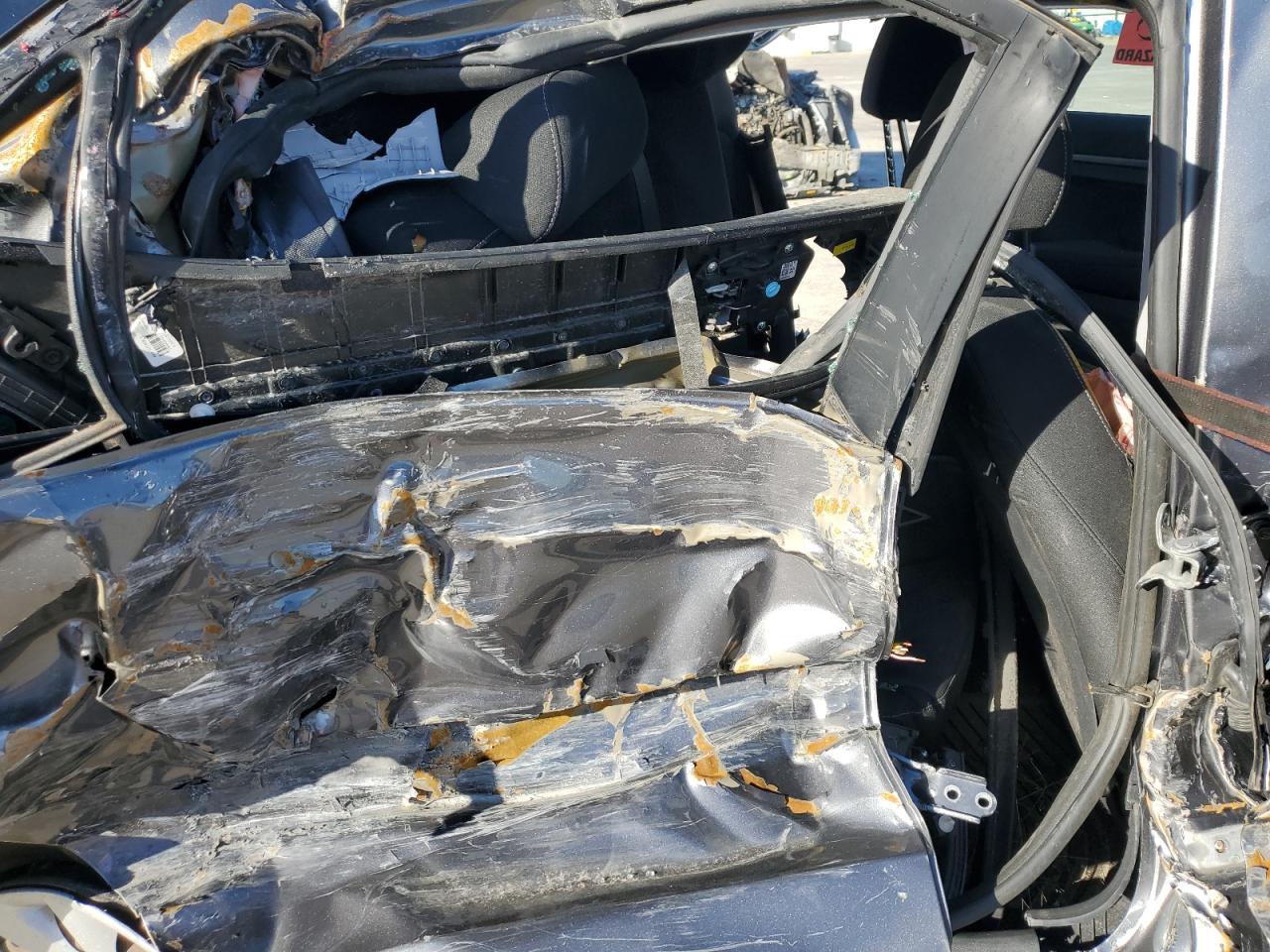 2018 Hyundai Elantra - Image 11