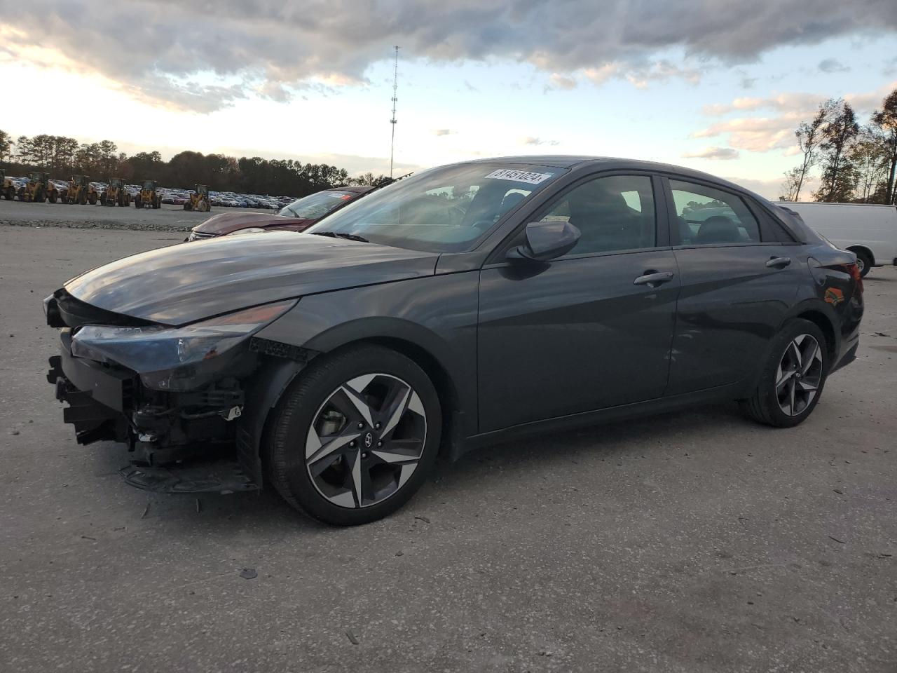 2023 Hyundai Elantra - Image 1