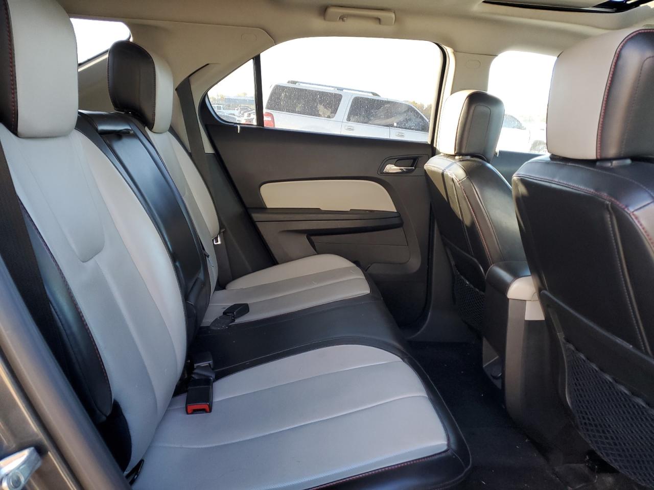 2010 Chevrolet Equinox - Image 11