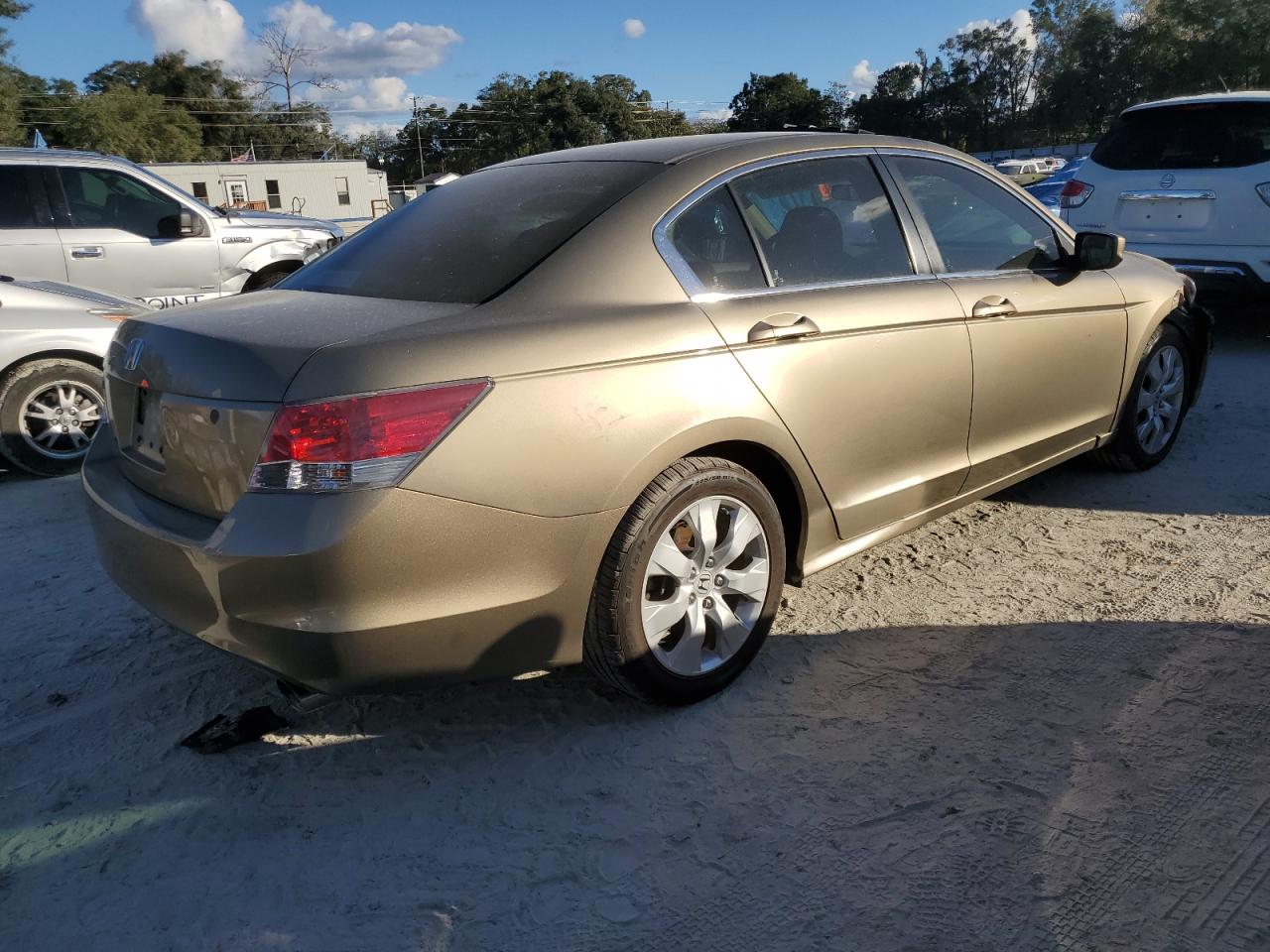 2009 Honda Accord - Image 3