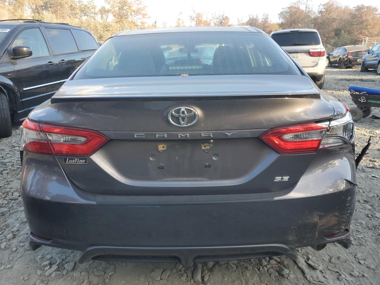 VIN 4T1B11HKXJU036155 2018 TOYOTA CAMRY no.6