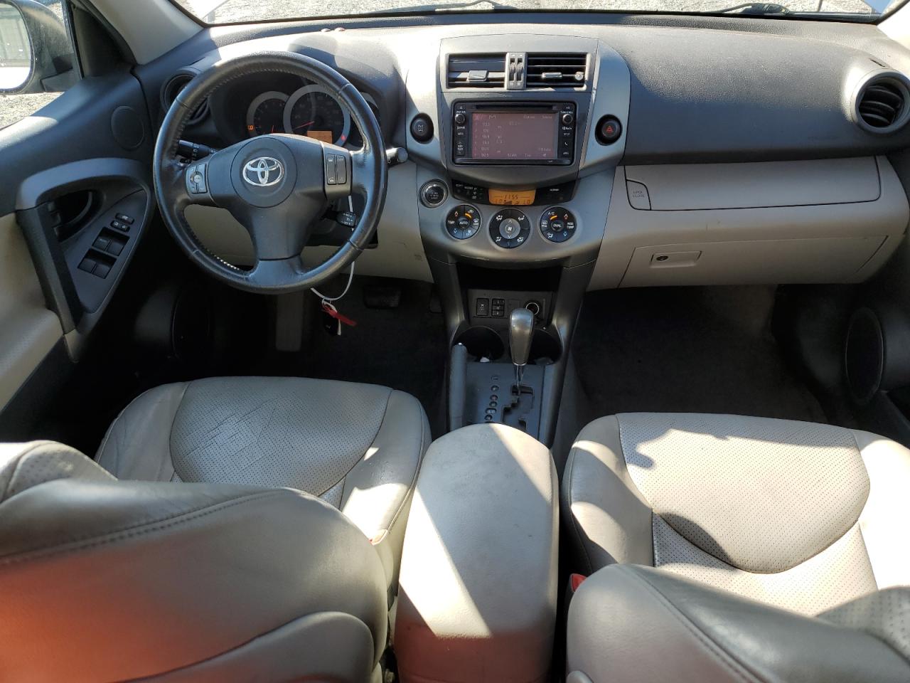2012 Toyota RAV 4 - Image 8