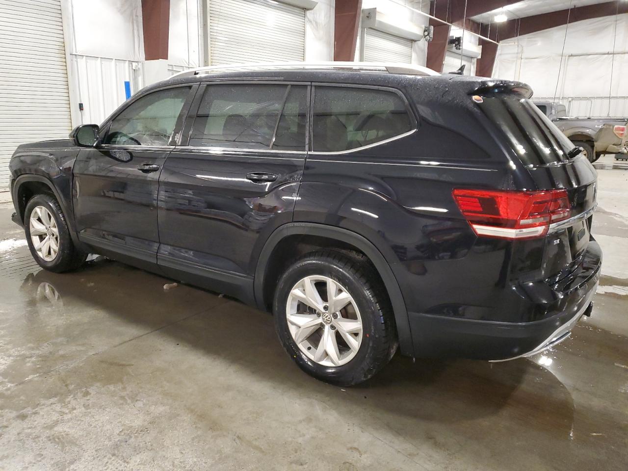 2018 Volkswagen Atlas - Image 2
