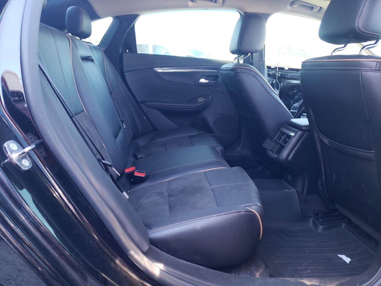2015 Chevrolet Impala - Image 10