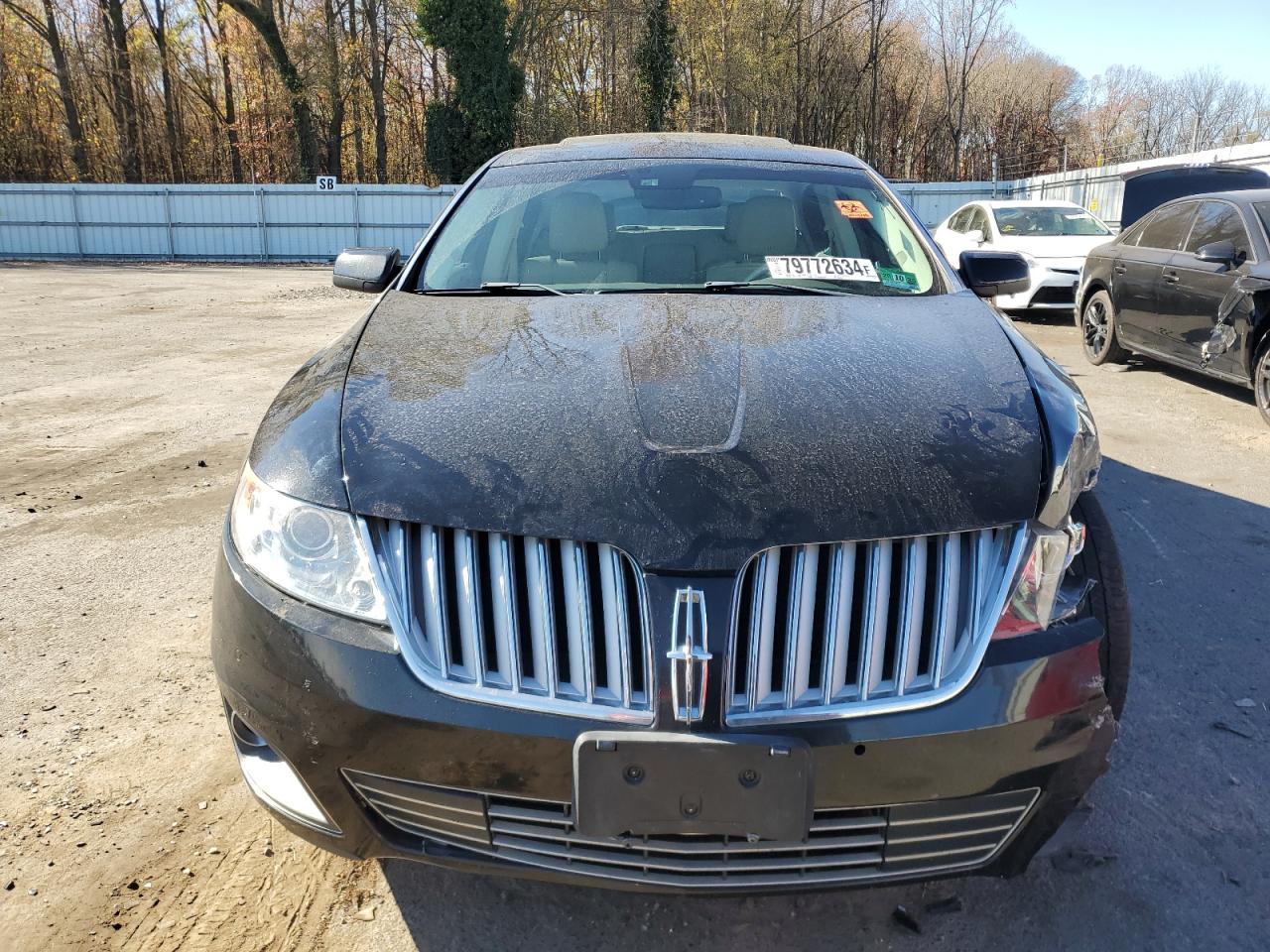 2012 Lincoln MKS - Image 5