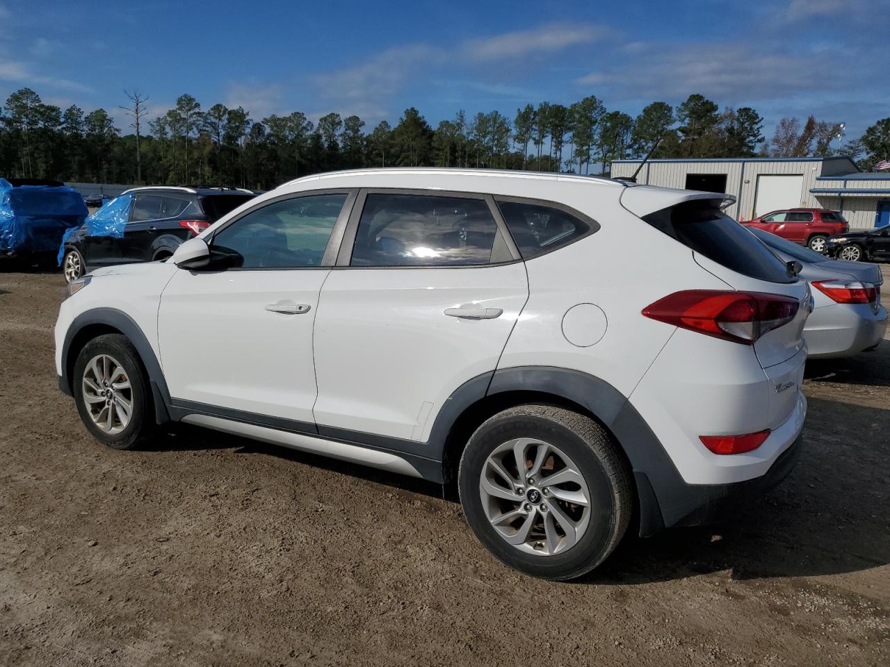 VIN KM8J33A45HU273000 2017 HYUNDAI TUCSON no.2