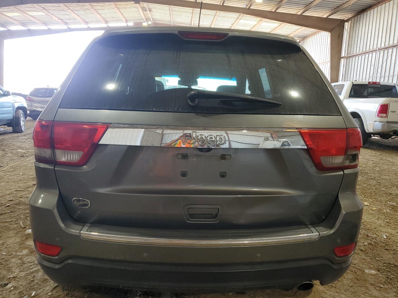 2011 Jeep Grand Cherokee - Image 6
