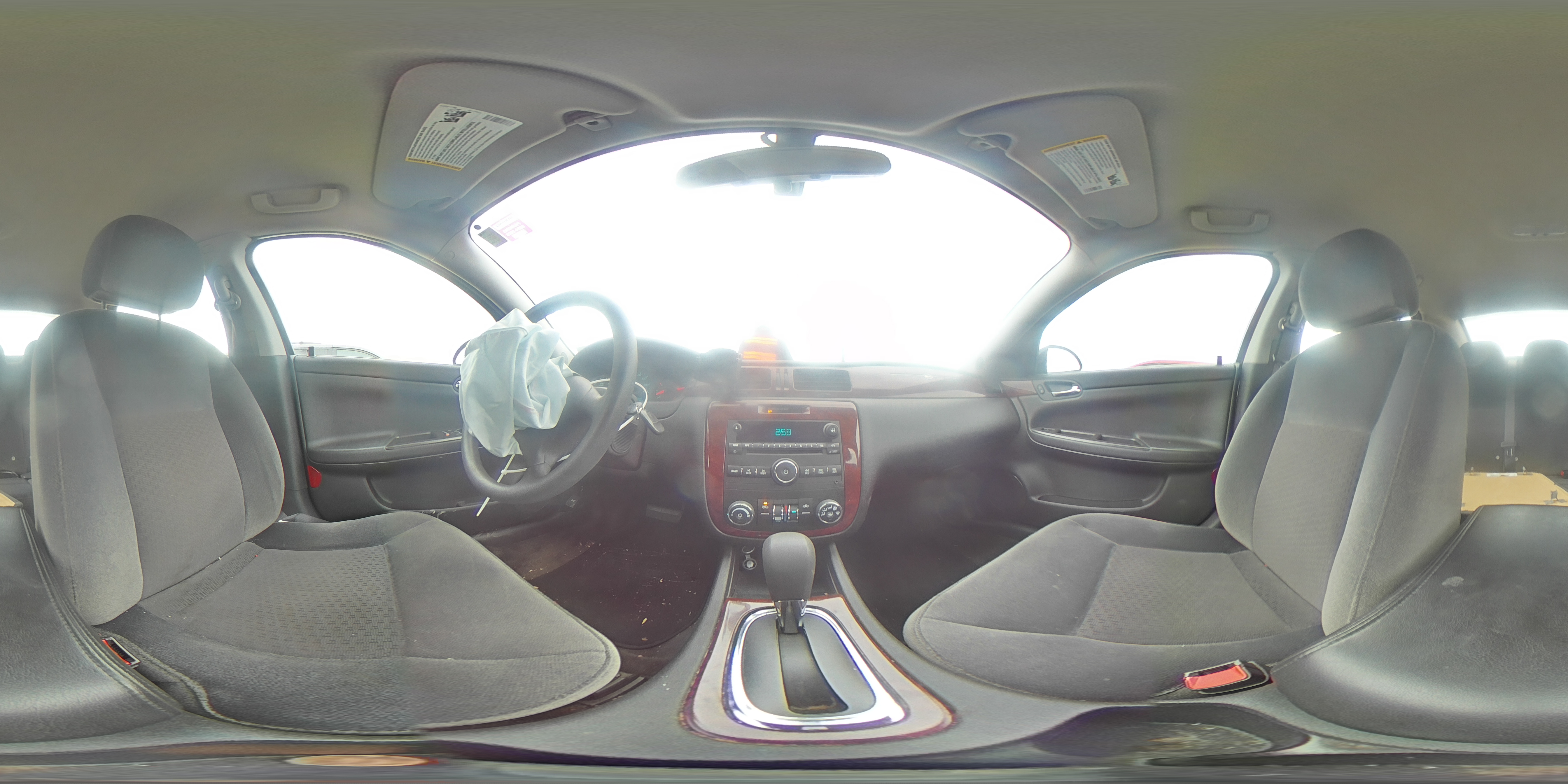 2010 Chevrolet Impala - Image 13