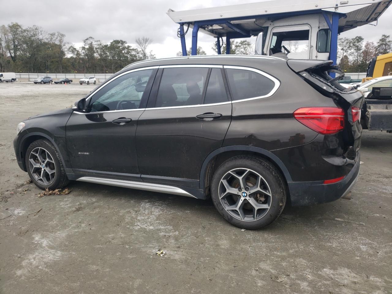 2017 BMW X1 - Image 2