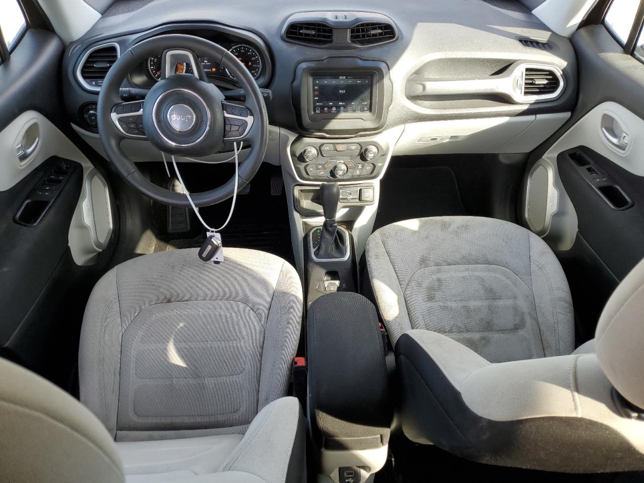 2018 Jeep Renegade - Image 8