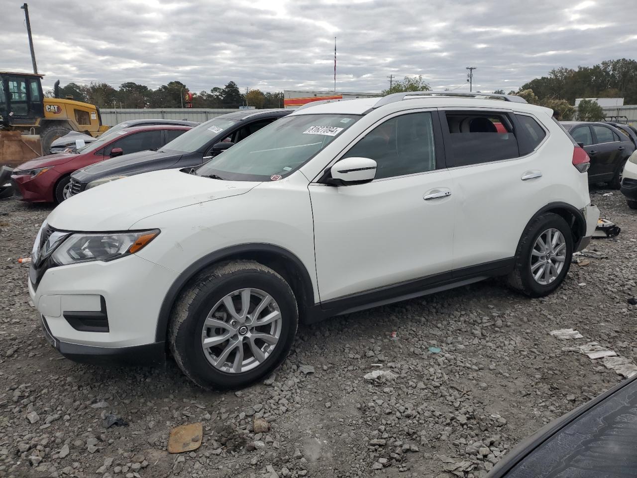 2020 Nissan Rogue - Image 1