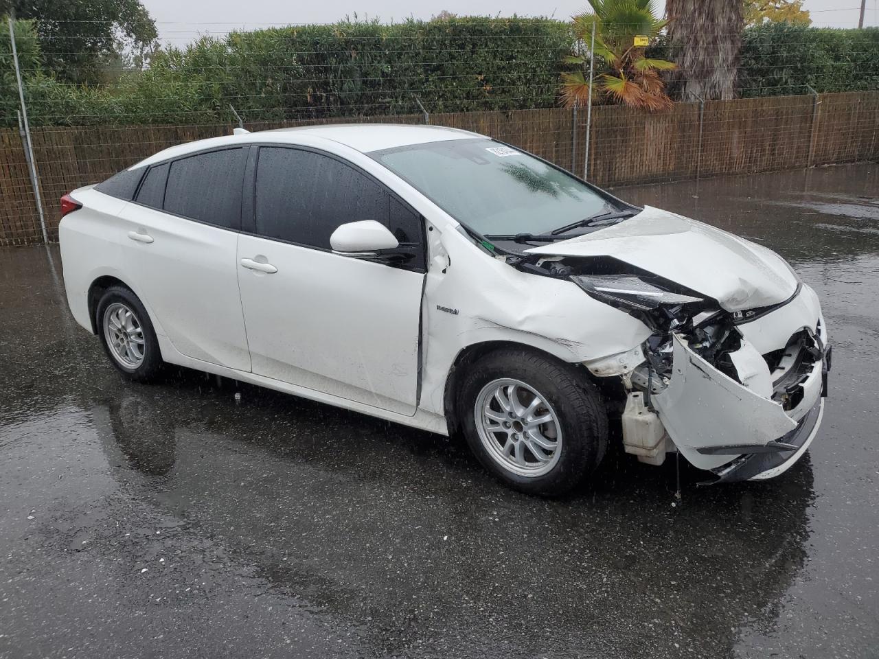 VIN JTDL9RFU2K3008670 2019 TOYOTA PRIUS no.4