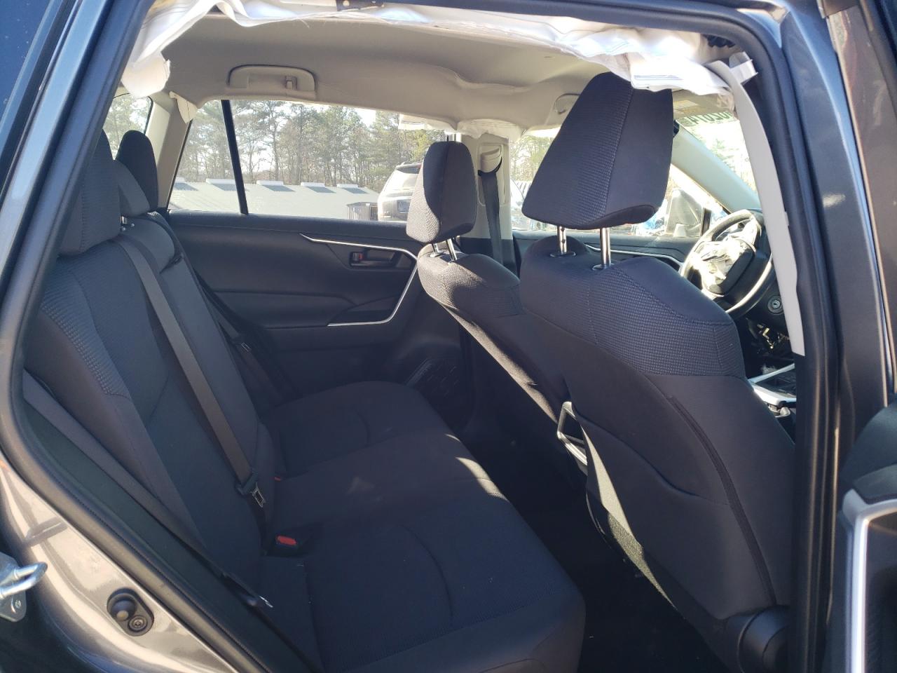 2020 Toyota RAV 4 - Image 11