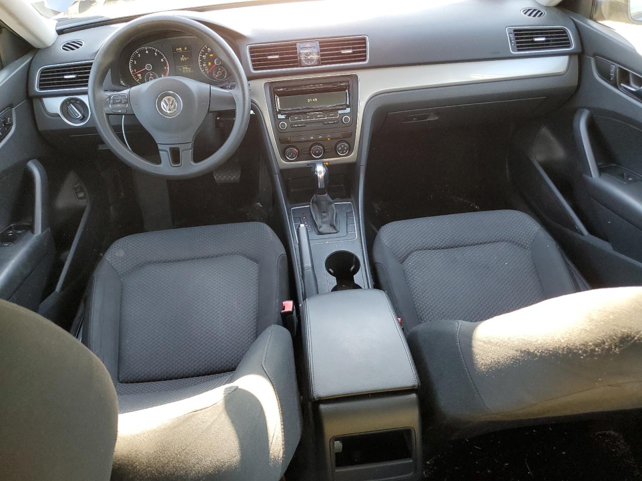 2014 Volkswagen Passat - Image 8