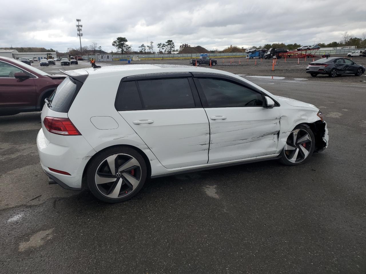 2020 Volkswagen GTI - Image 3