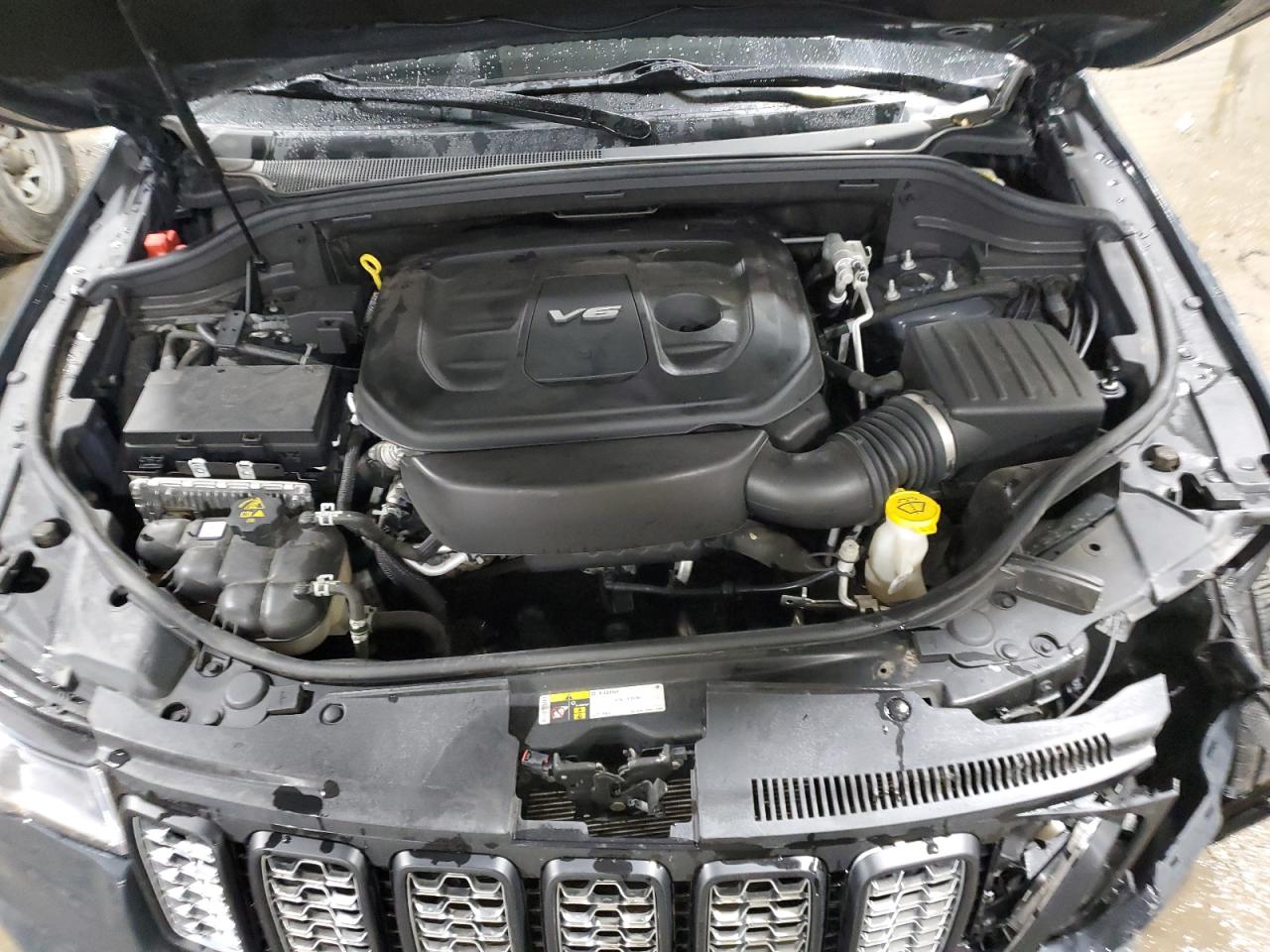 2018 Jeep Grand Cherokee - Image 14