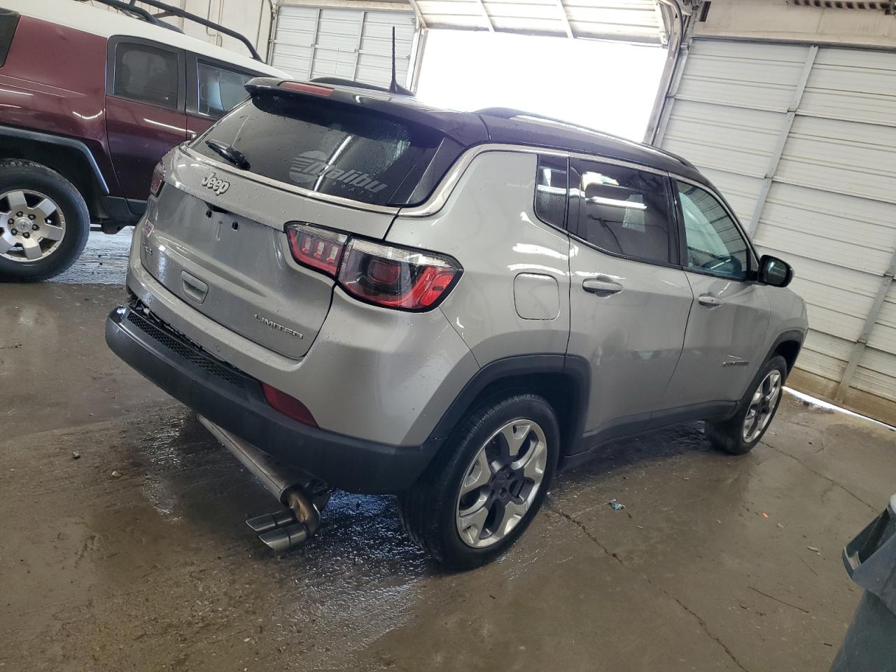 2022 Jeep Compass - Image 3