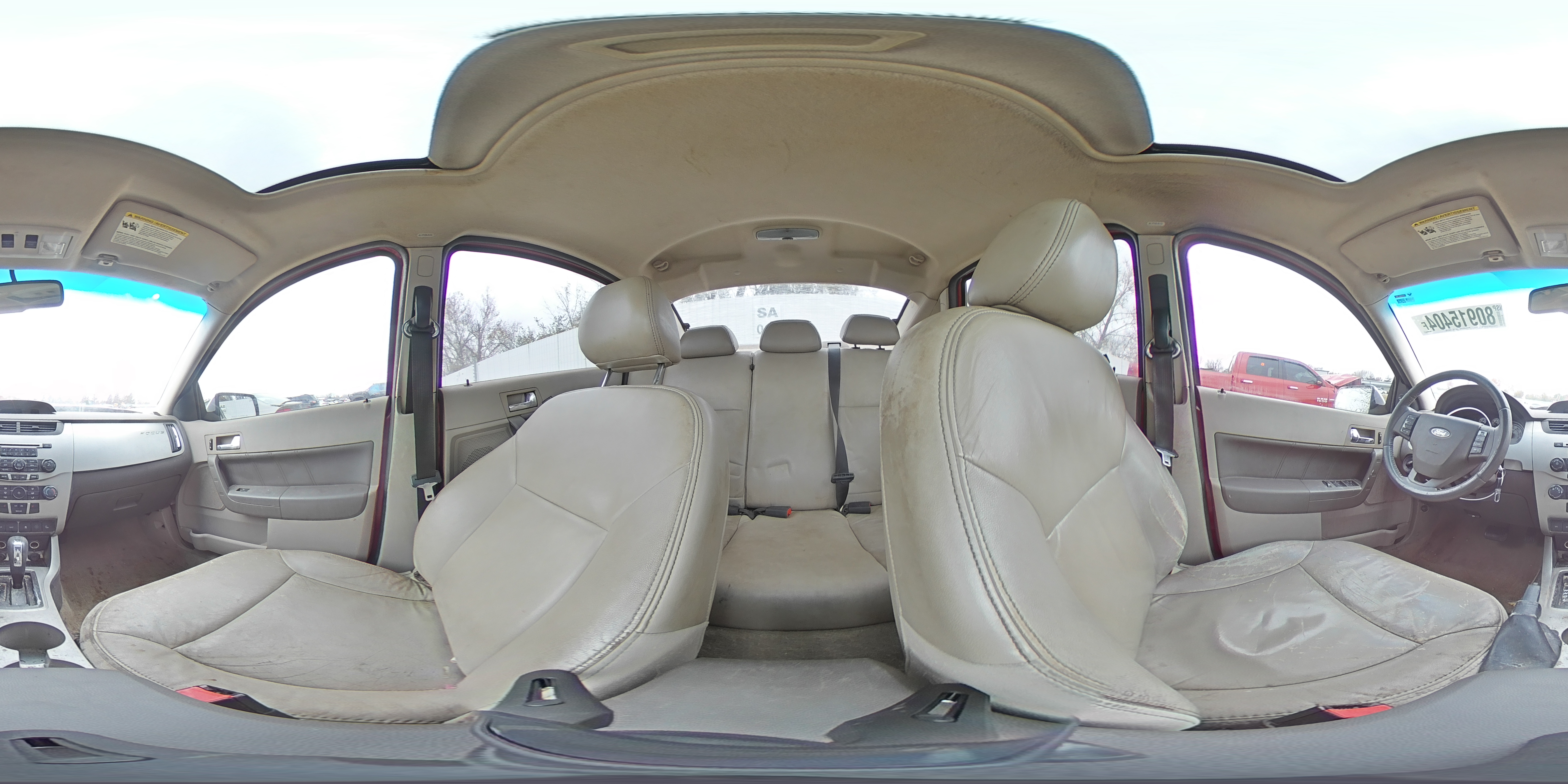 2010 Ford Focus - Image 12