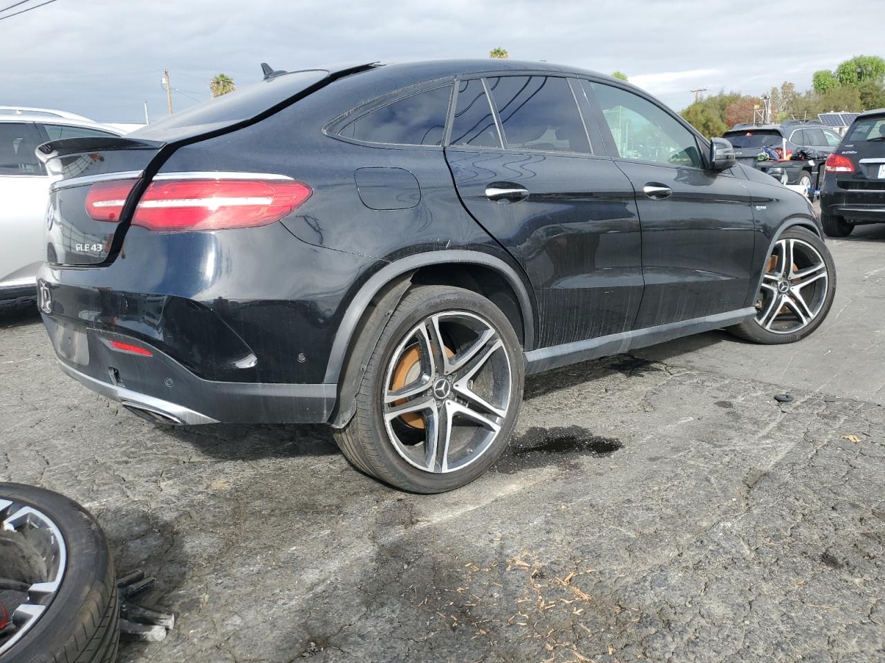 2018 Mercedes-Benz GLE - Image 3