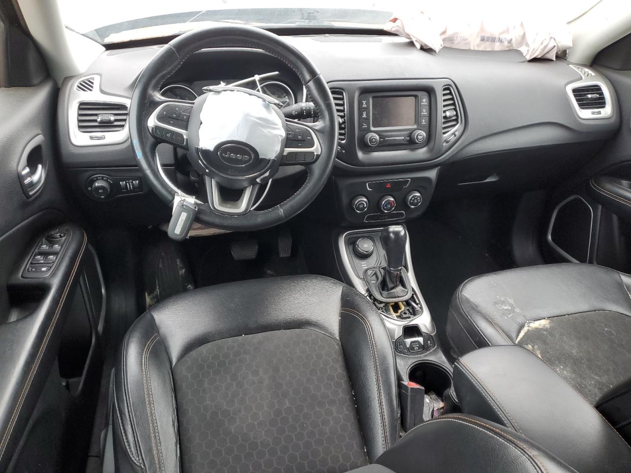 2018 Jeep Compass - Image 8