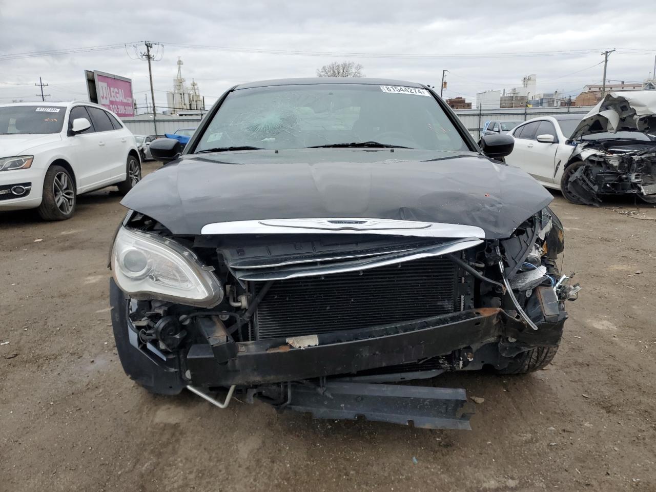 2013 Chrysler 200 - Image 5