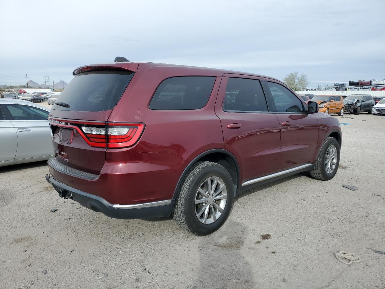 VIN 1C4RDJAG9JC497420 2018 DODGE DURANGO no.3