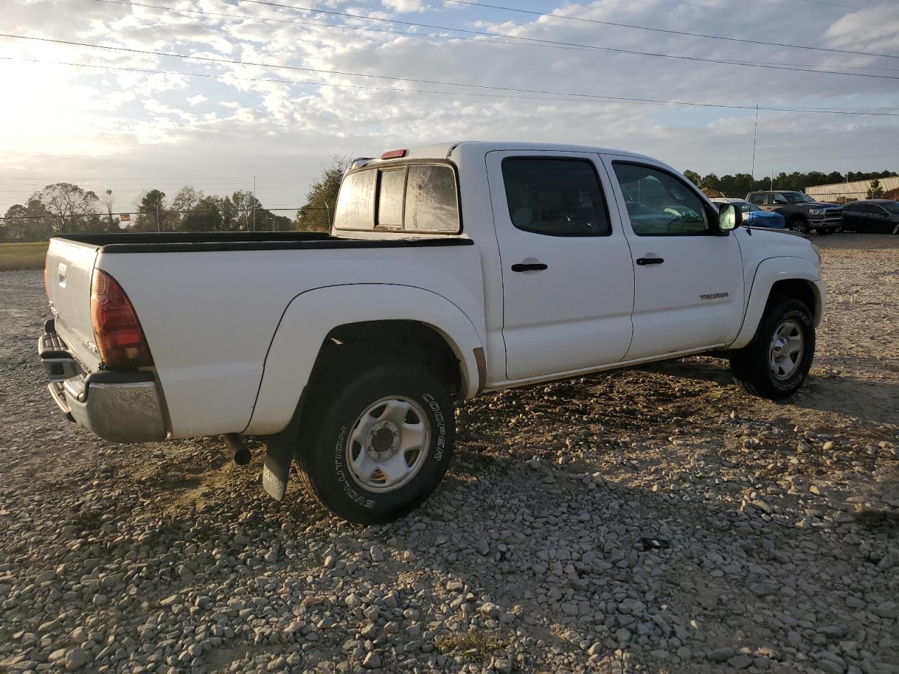 2005 Toyota Tacoma - Image 3