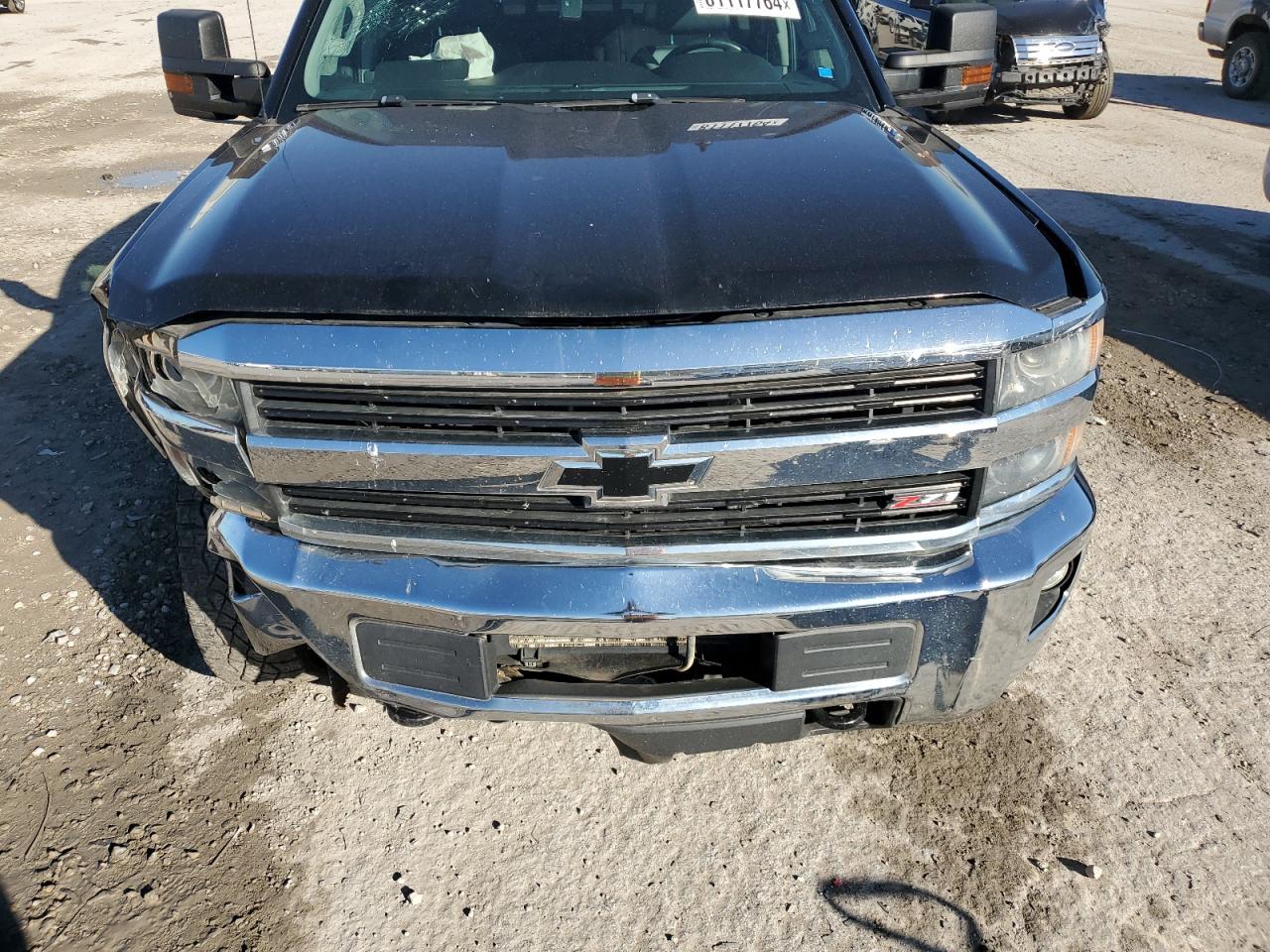 2015 Chevrolet Silverado - Image 11
