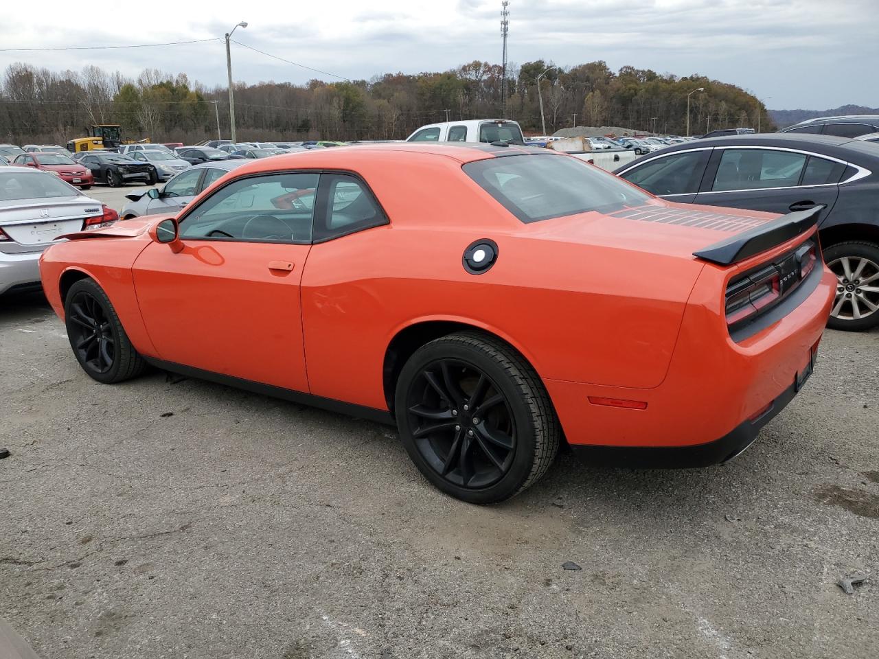 VIN 2C3CDZAGXGH345256 2016 DODGE CHALLENGER no.2