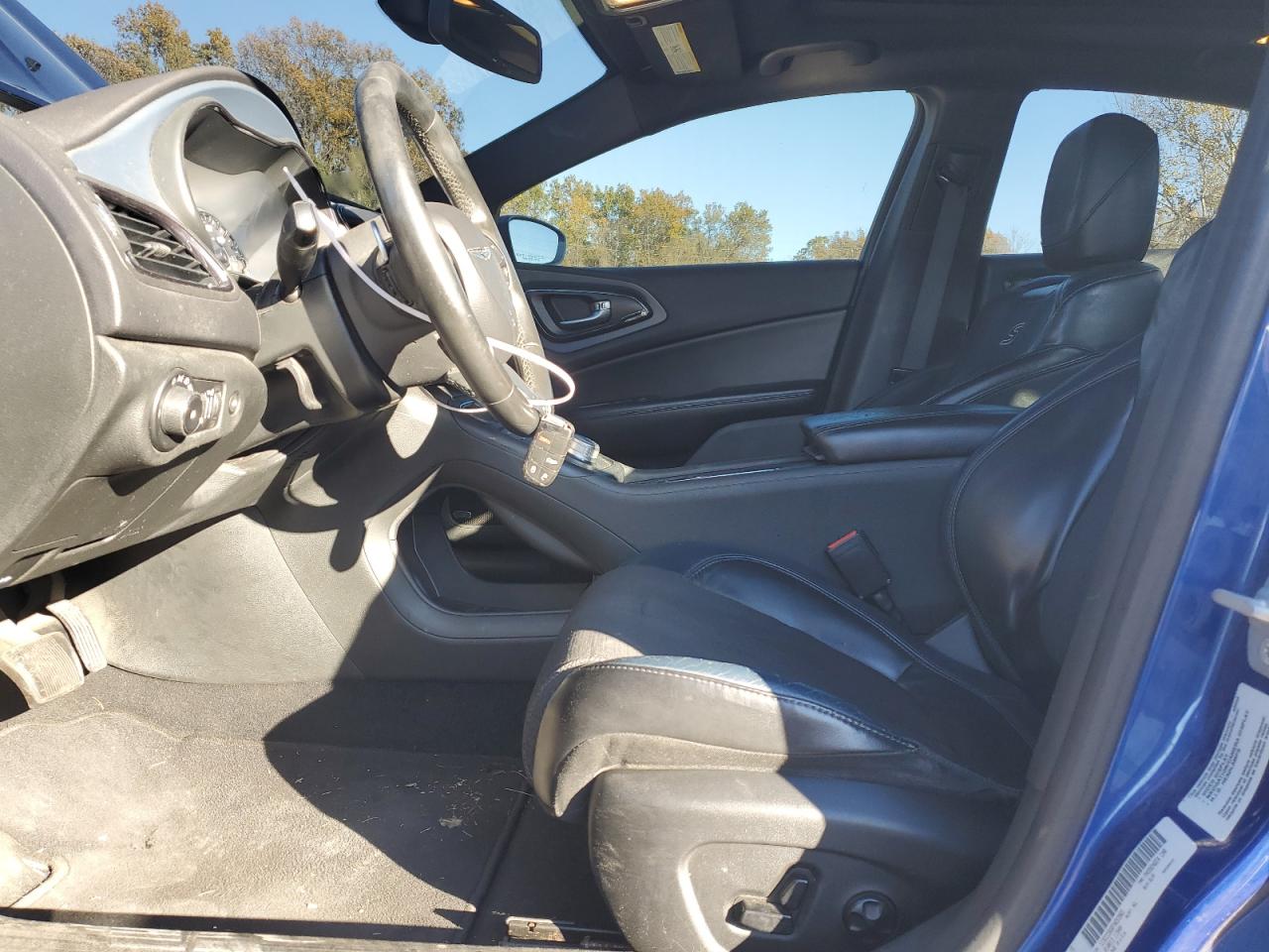 2015 Chrysler 200 - Image 7