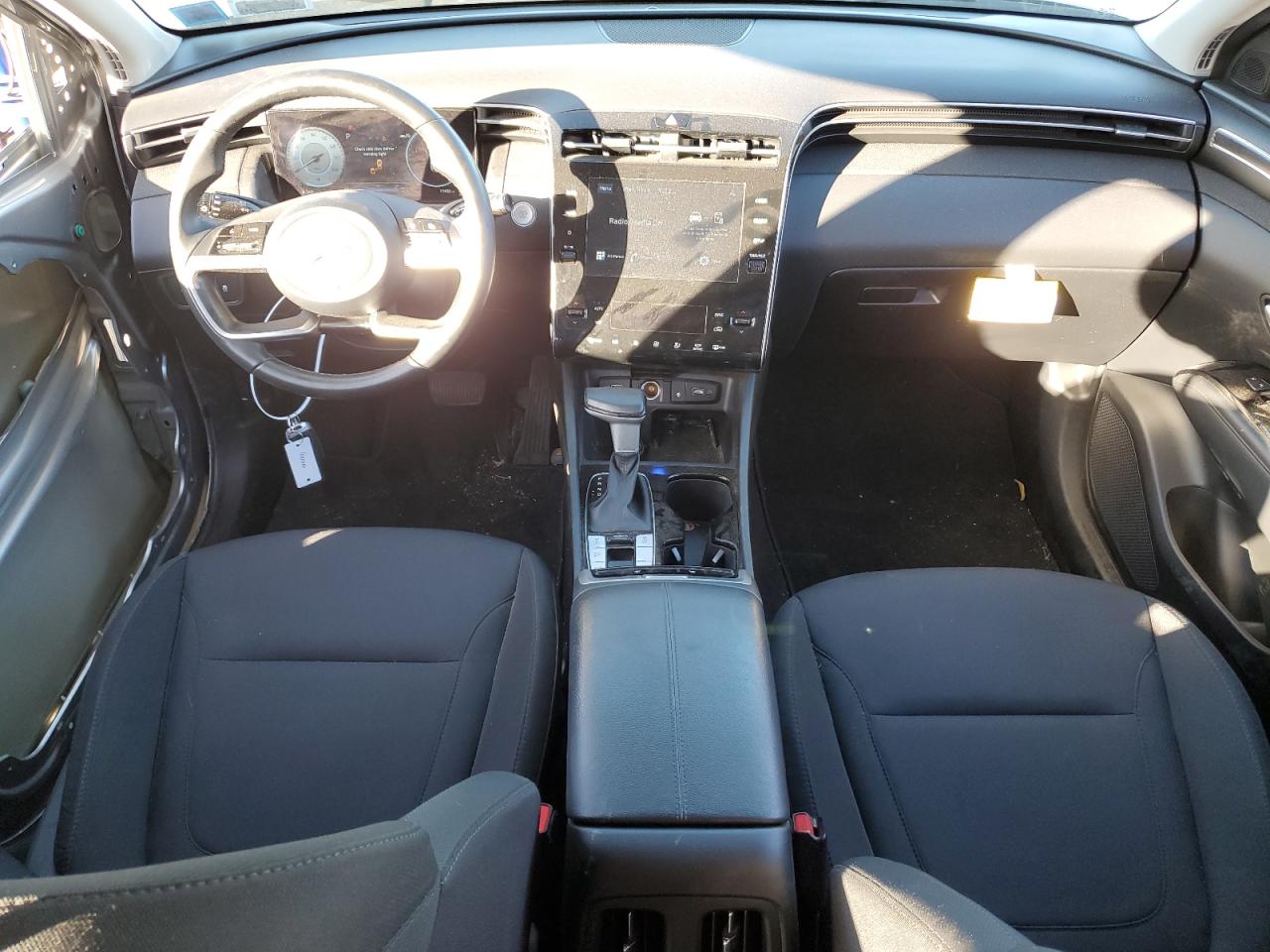 2022 Hyundai Tucson - Image 8