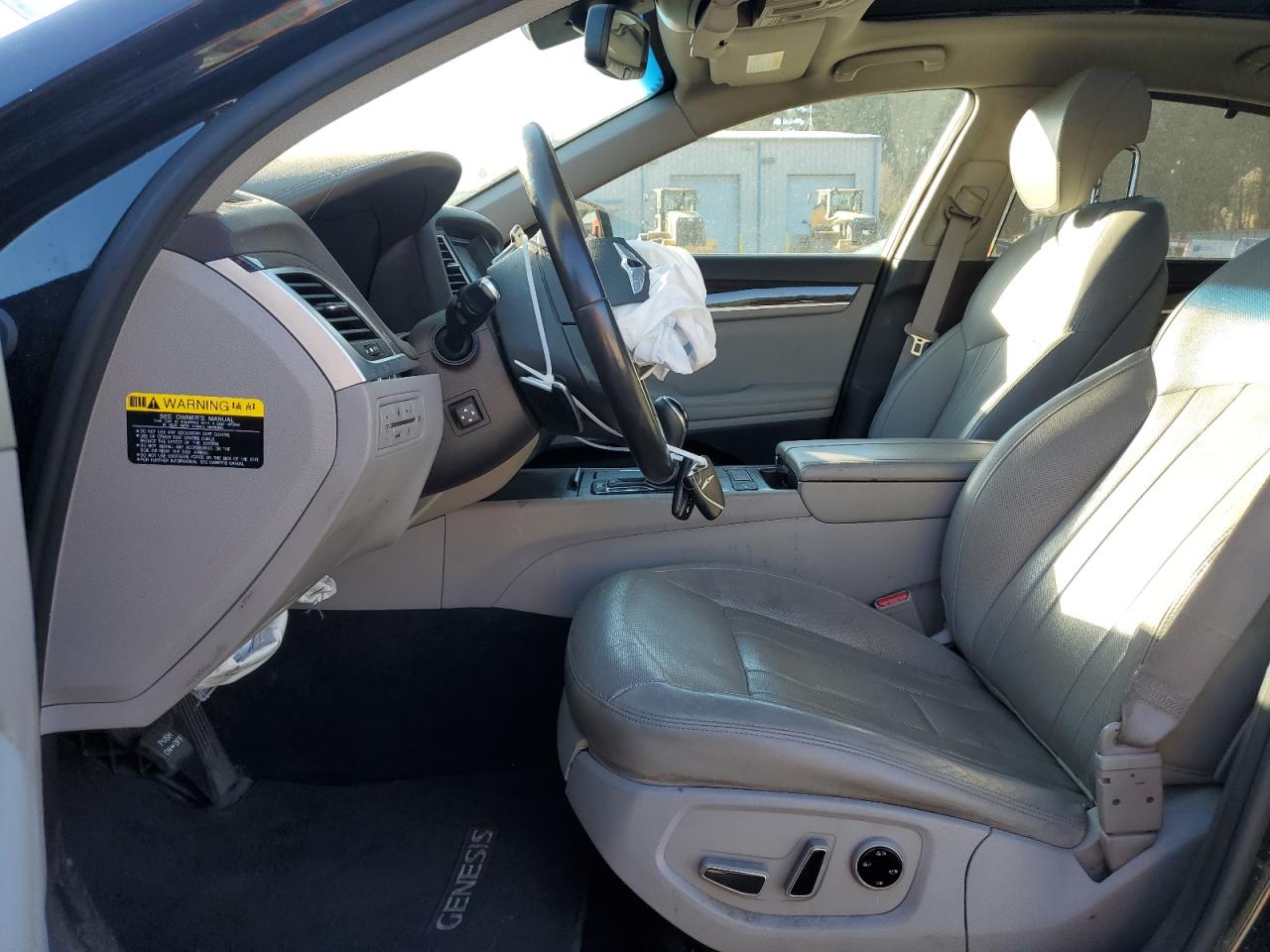 2016 Hyundai Genesis - Image 7