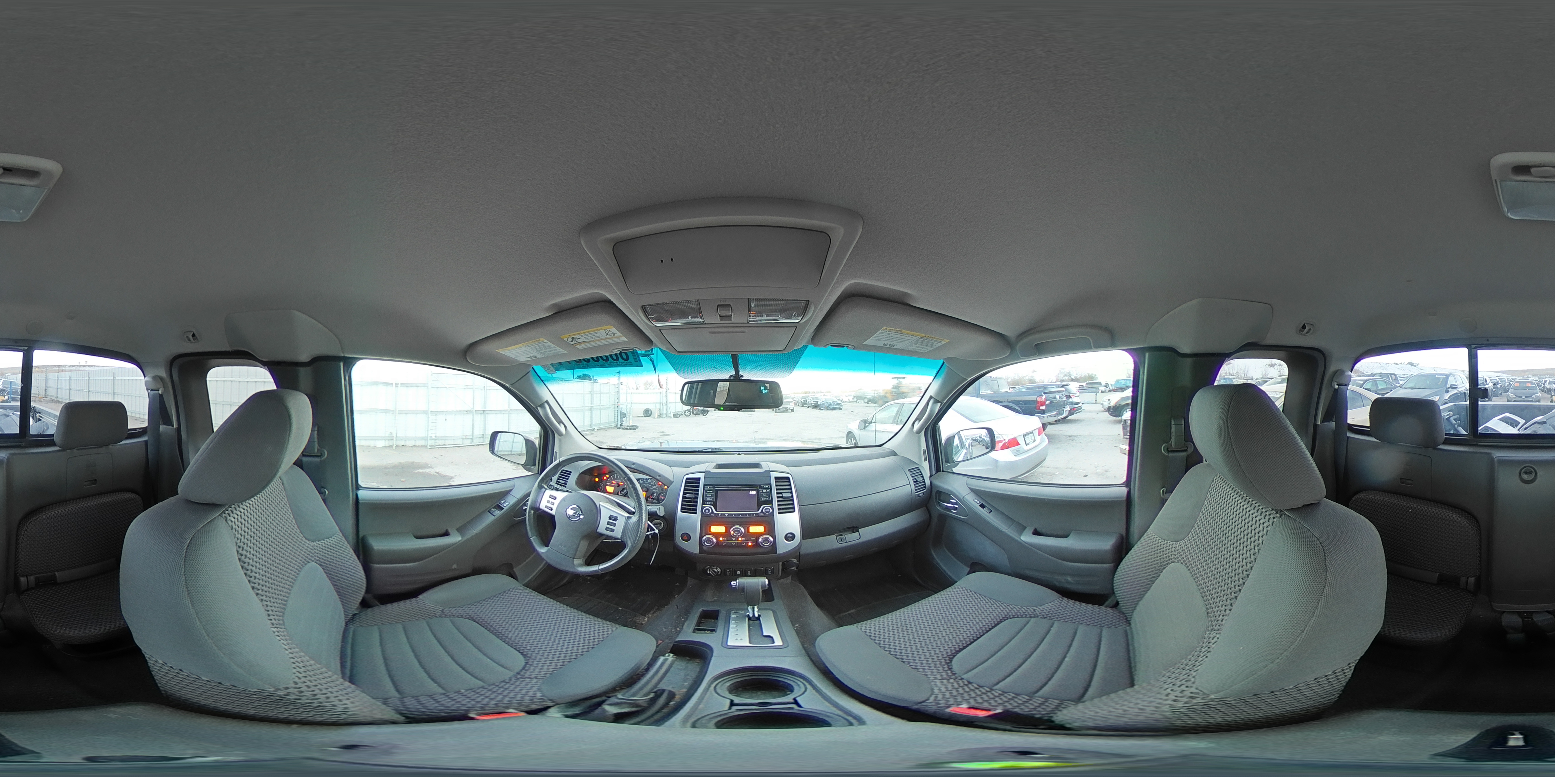 2015 Nissan Navara (Frontier) - Image 13