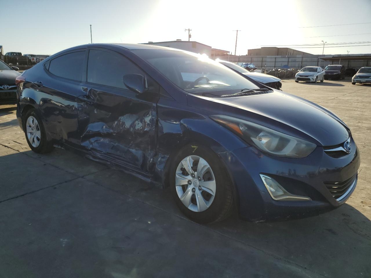 VIN 5NPDH4AE3GH708686 2016 HYUNDAI ELANTRA no.4