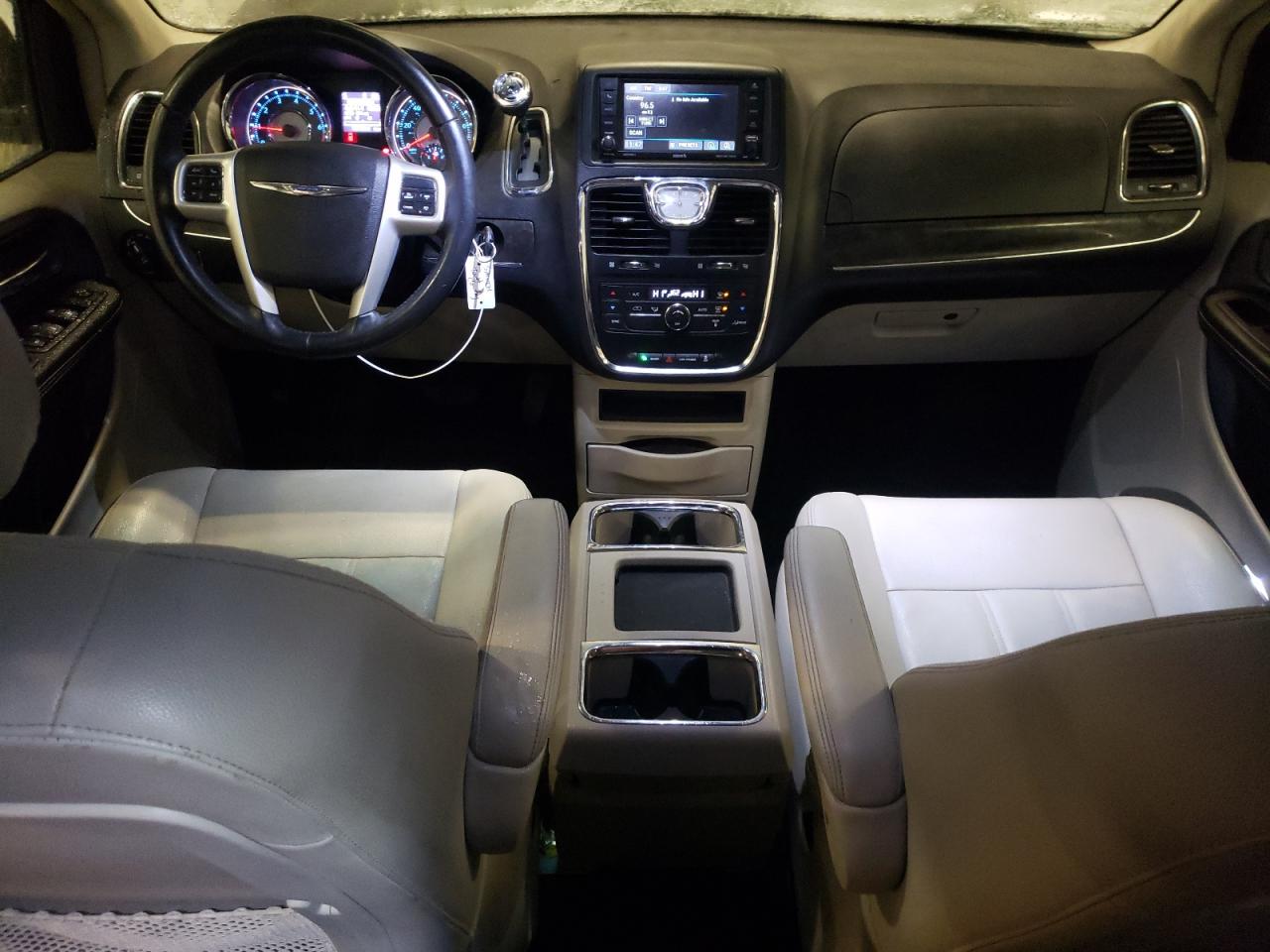 2016 Chrysler Town & Country Touring VIN: 2C4RC1BG6GR291375 Lot: 82325414