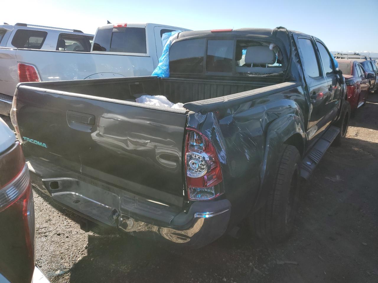 2010 Toyota Tacoma - Image 3