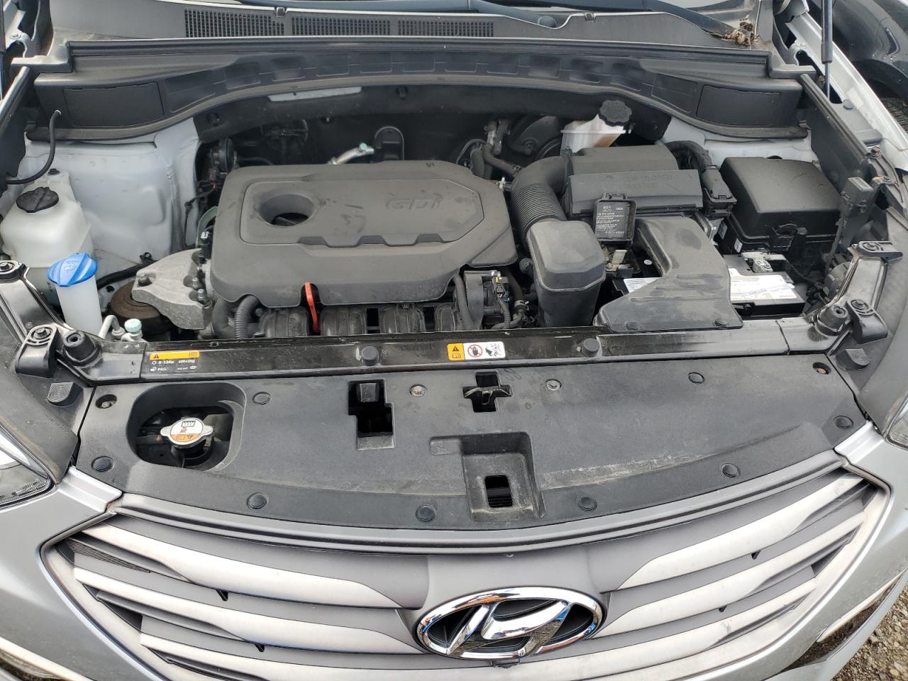2017 Hyundai Santa Fe - Image 12