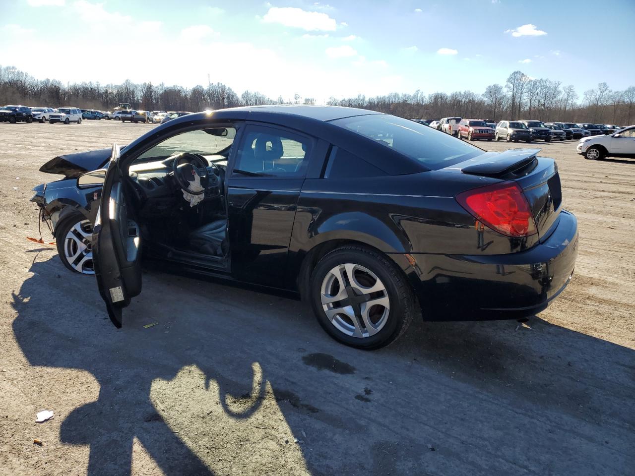 2004 Saturn ION - Image 2