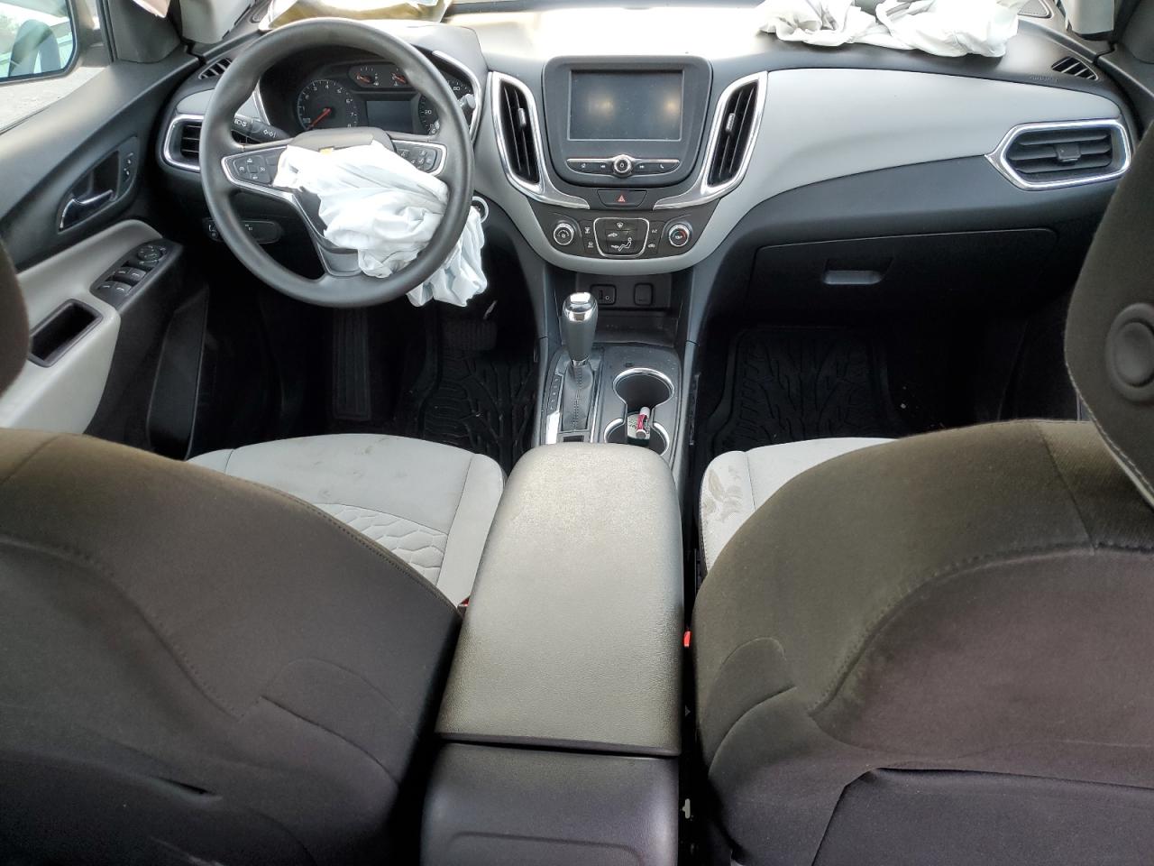 2018 Chevrolet Equinox - Image 8