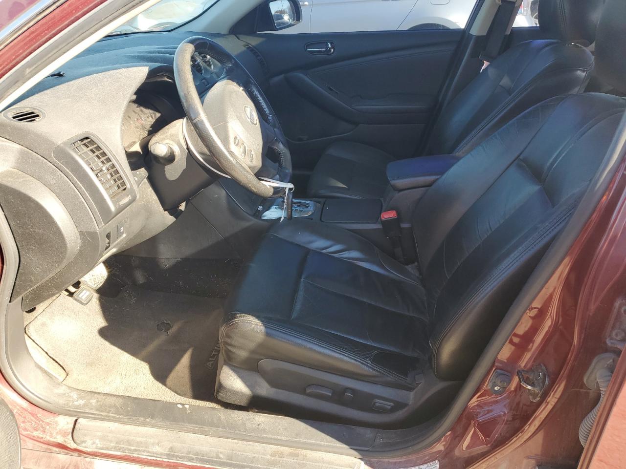 2010 Nissan Altima - Image 7