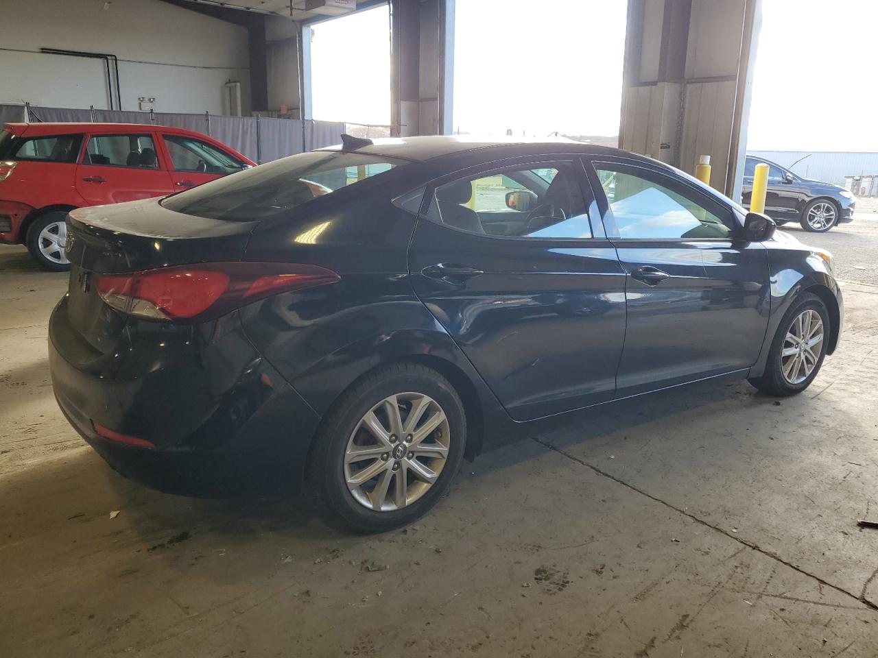 2016 Hyundai Elantra - Image 3