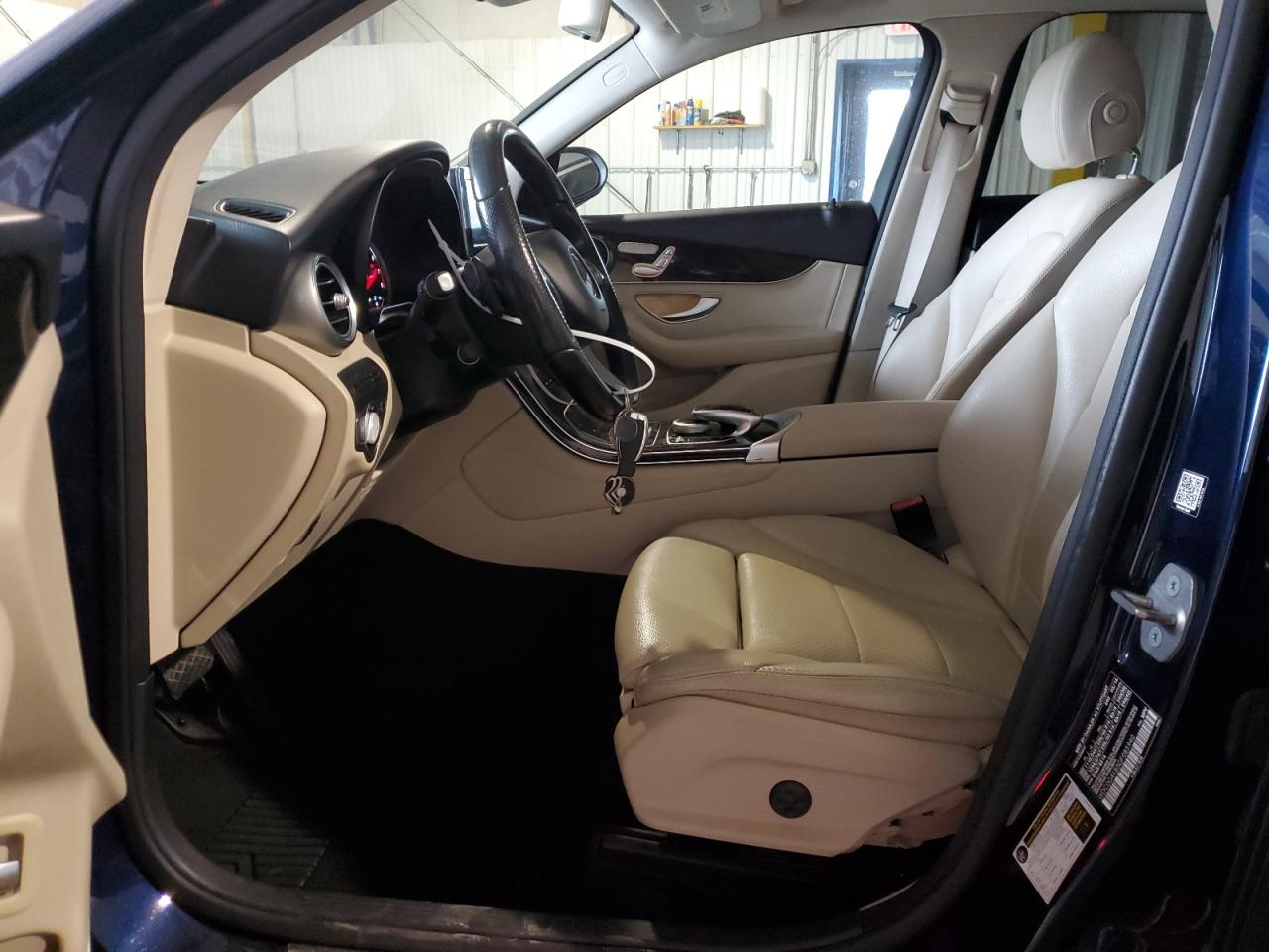 2016 Mercedes-Benz GLC - Image 7