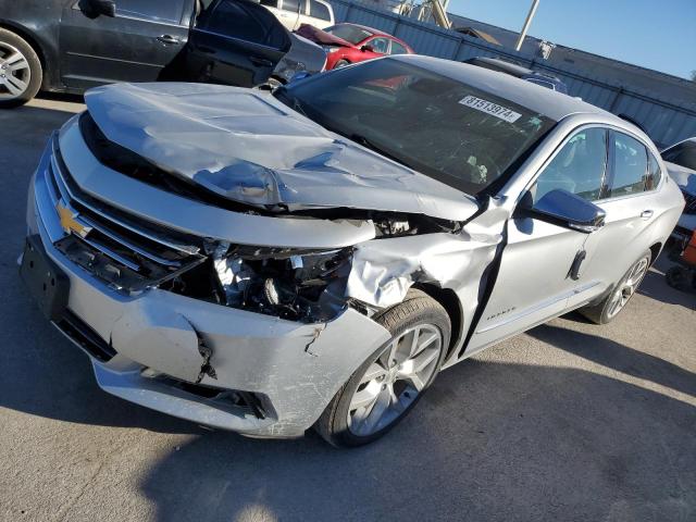 Sedans CHEVROLET IMPALA 2017 Srebrny