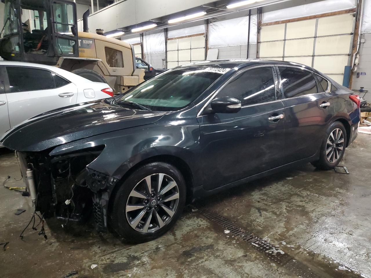 2016 Nissan Altima - Image 1