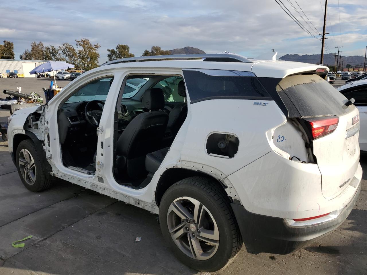 2019 GMC Terrain - Image 2